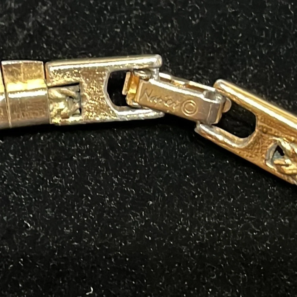 NAPIER :: NECKLACE - Picture 5 of 7